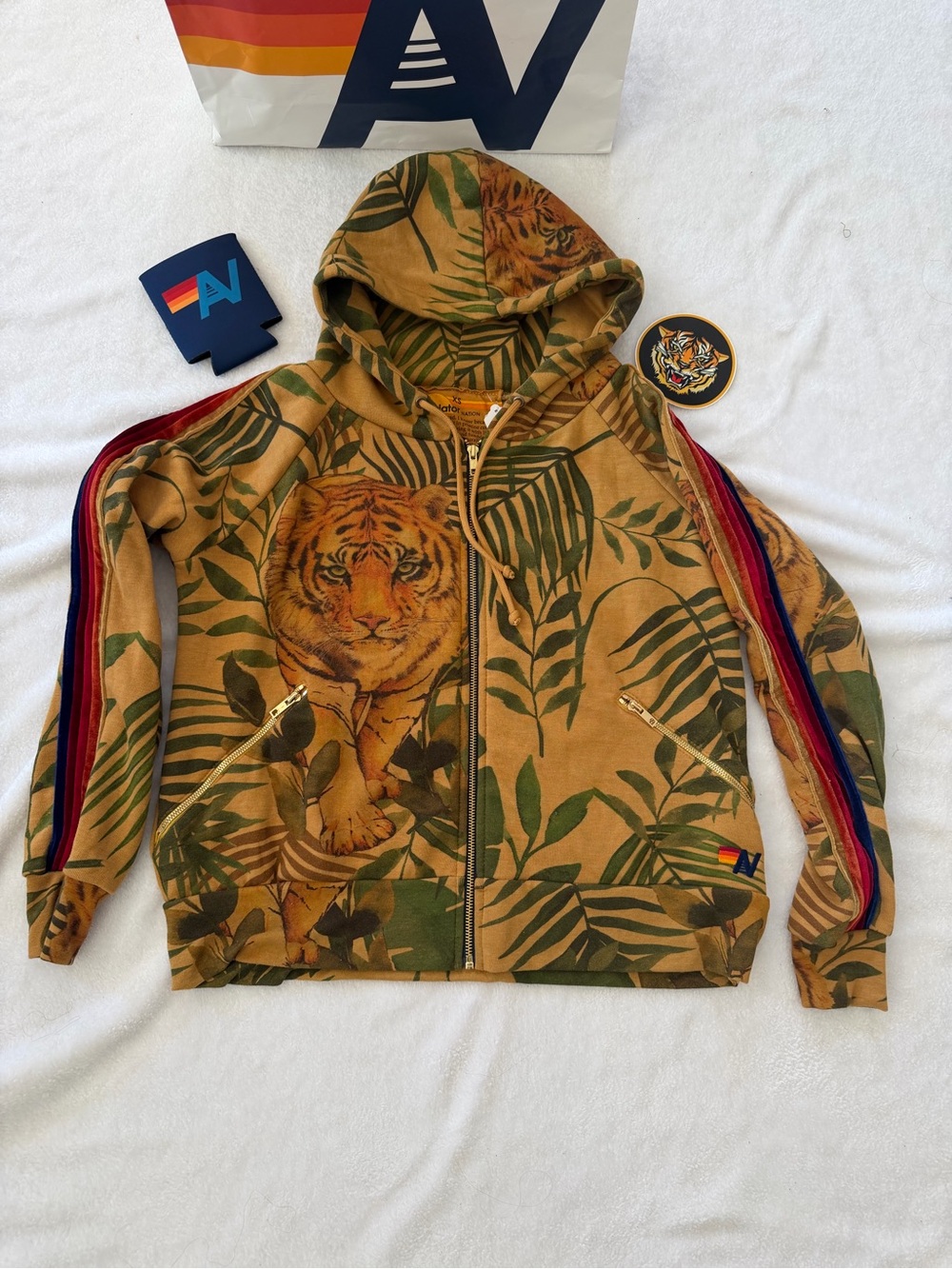 - - NWT Aviator Nation JUNGLE TIGER Print Zip Hoodie Extra Small RARE
